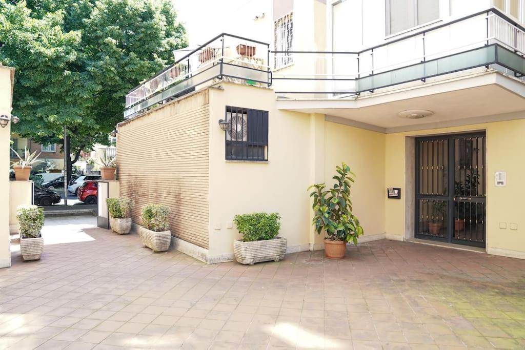 The Sun In Rome Apartment Exterior photo